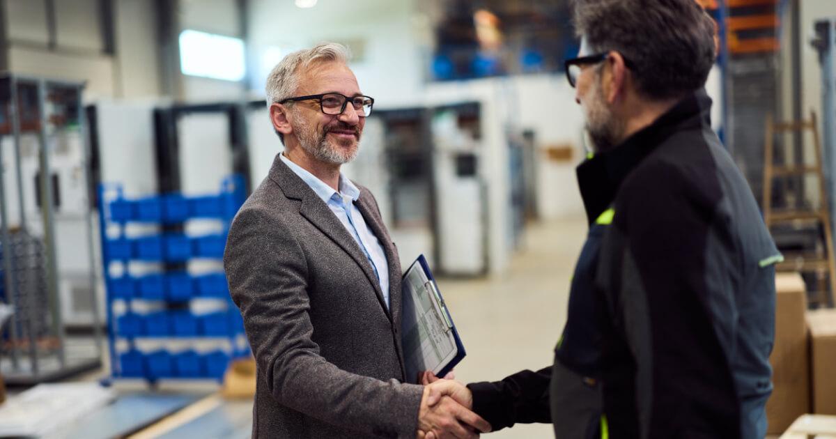 The Modern Sales Process for Commercial Services: From First Touch to Close