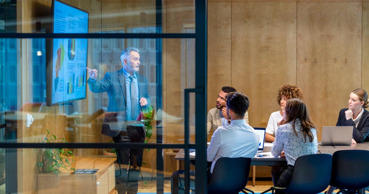 The 30-60-90 Day Sales Onboarding Playbook: Training New Reps for Commercial Services